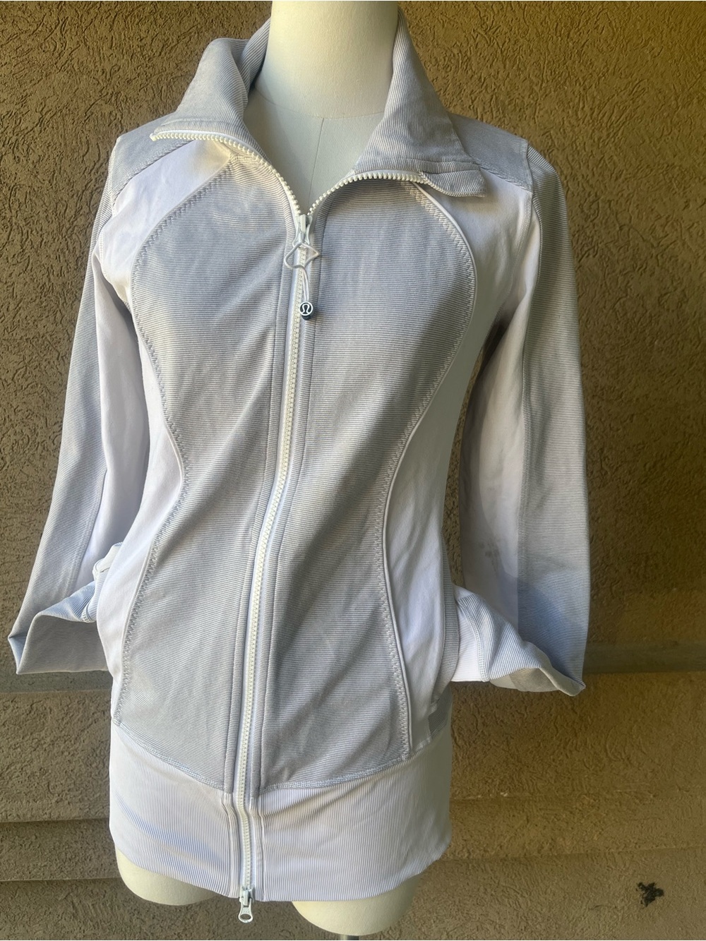 lululemon athletica White Full-Zip Active Jacket delfin - Picture 2 of 7